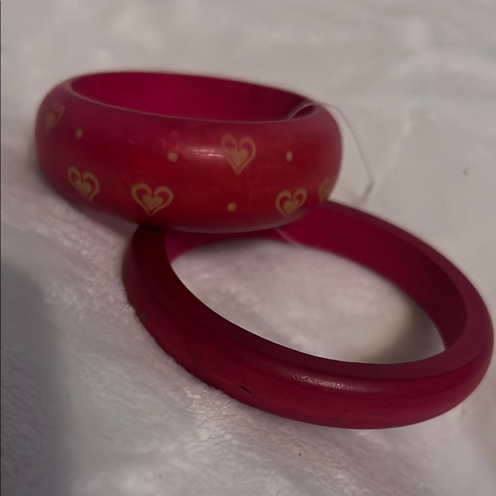 Heart Patterned Pink Bangles Material wood